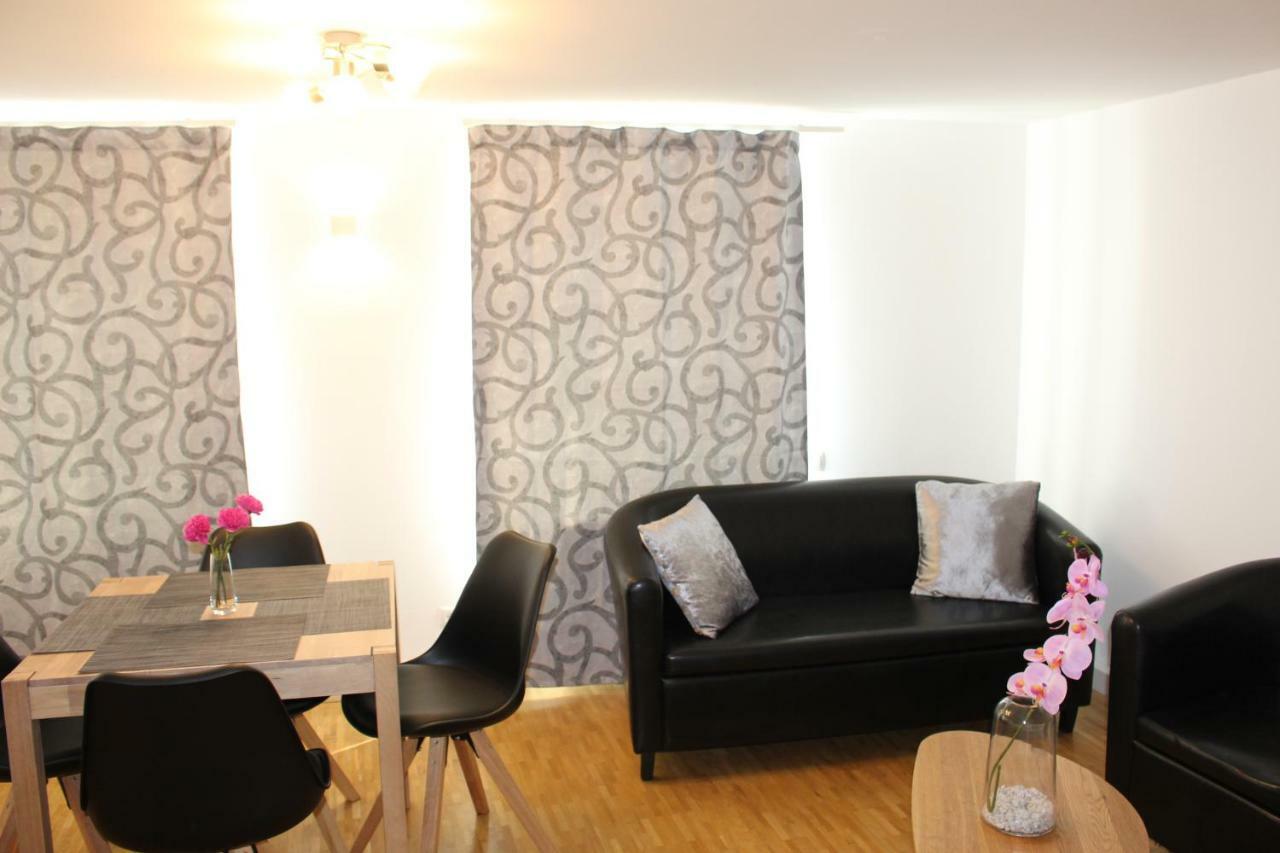 Inside Apartments Шпаєр Екстер'єр фото